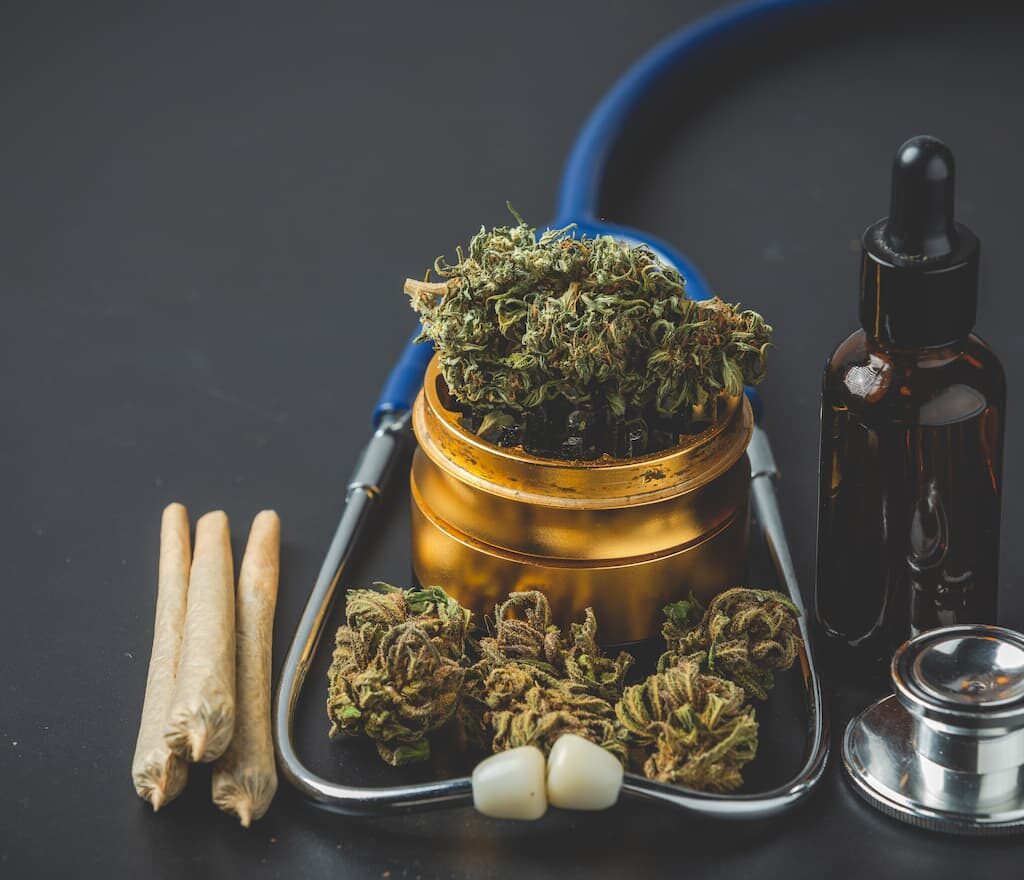 Thumbnail-For-Minor Cannabinoids CBN CBG and THCV Explained-By-Perpetual Dispensaries