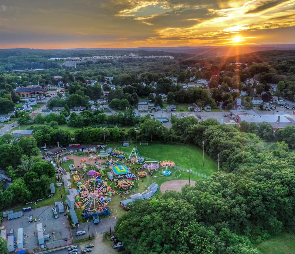 Thumbnail-For-Carnival -at -Windle Field-By-Perpetual Dispensaries